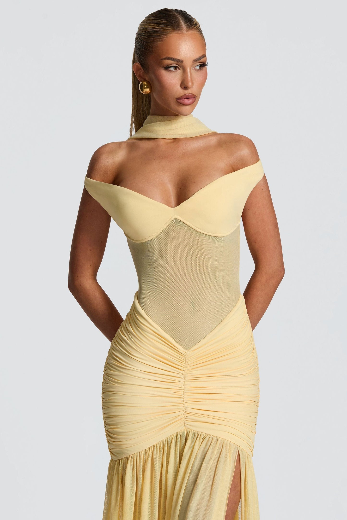 Isabella™ | Vestido largo con hombros descubiertos