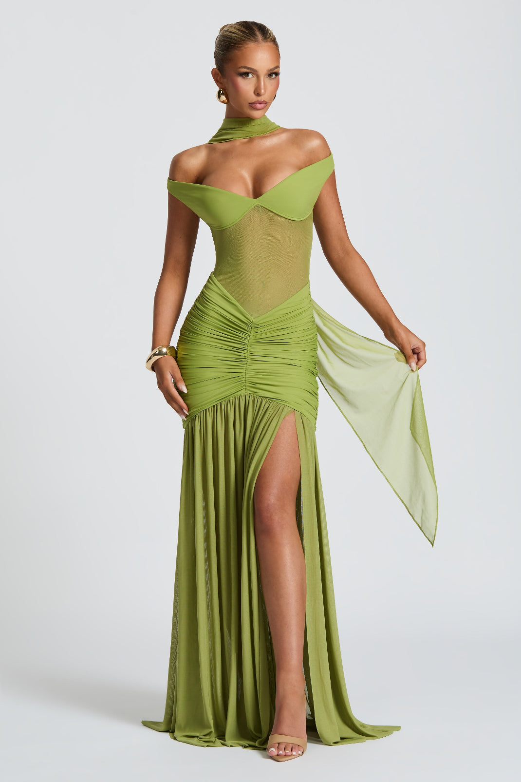 Isabella™ | Vestido largo con hombros descubiertos