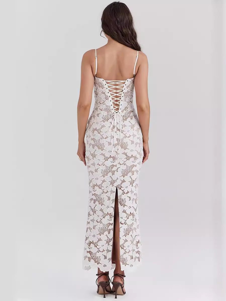 Amaya™ | Vestido largo de encaje blanco con escote corazón