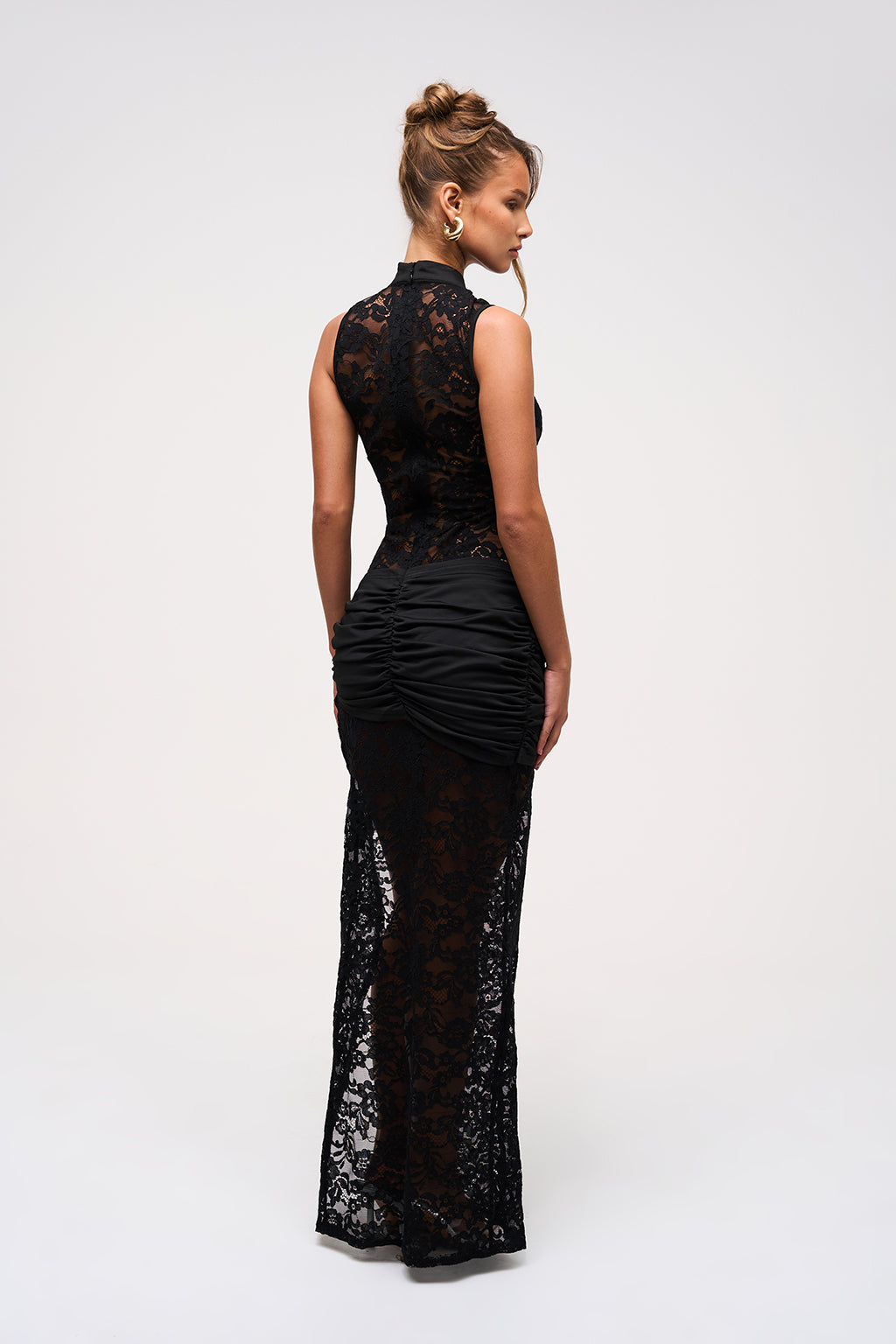 Rocío™ | Vestido largo de encaje con abertura lateral