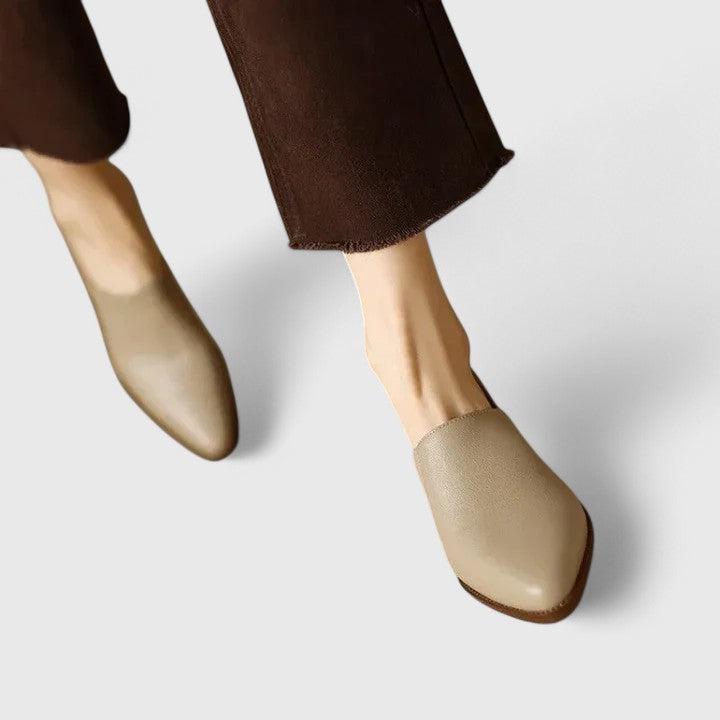 Silvia™ | Mocasines ortopédicos de piel con punta fina