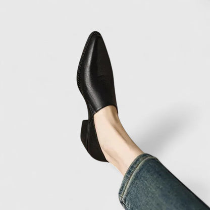 Silvia™ | Mocasines ortopédicos de piel con punta fina