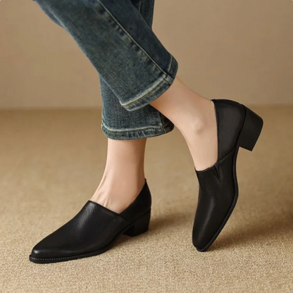Silvia™ | Mocasines ortopédicos de piel con punta fina