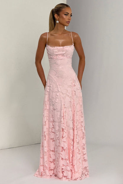 Marina™ | Vestido largo rosa con tirantes finos y textura floral