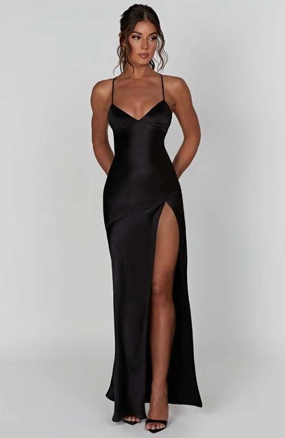 Patricia™ | Vestido largo de satén elegante