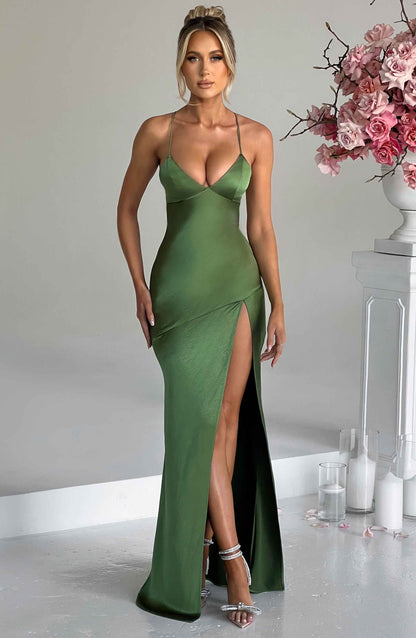 Patricia™ | Vestido largo de satén elegante