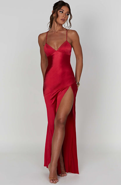 Patricia™ | Vestido largo de satén elegante